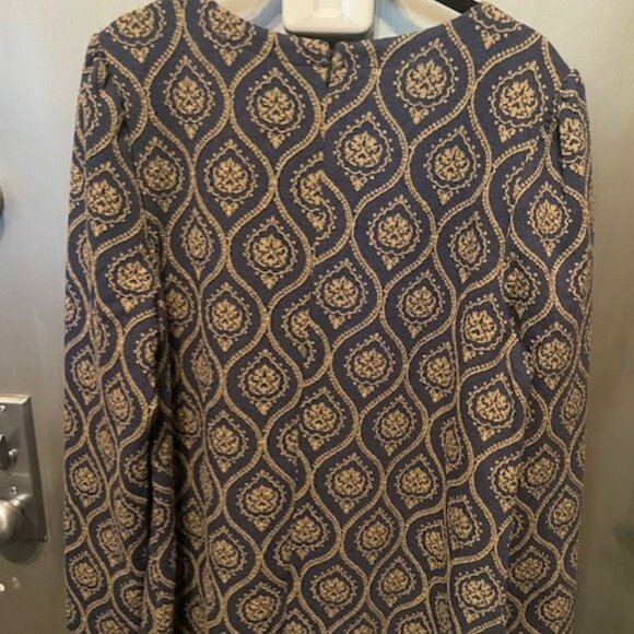 Retro Medallion Jacquard Puff Sleeve Shift Dress - Picture 12 of 16